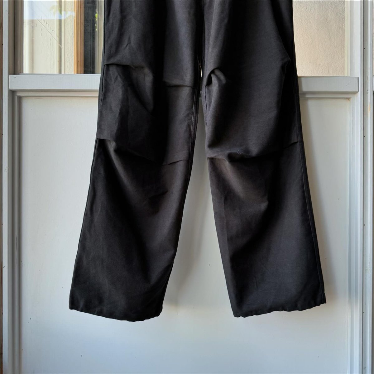 COMOLI モールスキン ニータックパンツ | Less Higashikawa COMOLI モールスキン ニータックパンツ | Less Higashikawa