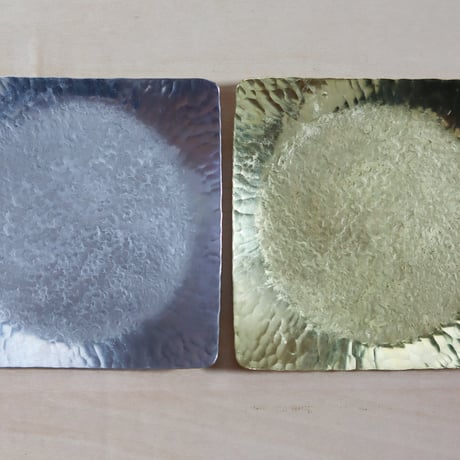 銀鎚目打　青海皿 鎚目模様の四角皿 [ 星皿 ] | WATO