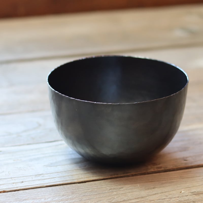 建水（茶道具） △ 茶道具 建水 唐銅 唐金 伝来形又は腰糸目 而妙斎好写し 般若