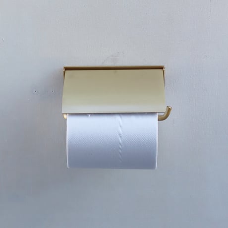 真鍮のフラップ型トイレットペーパーホルダー
