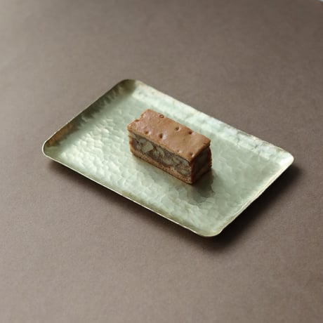 鎚目模様の長方皿