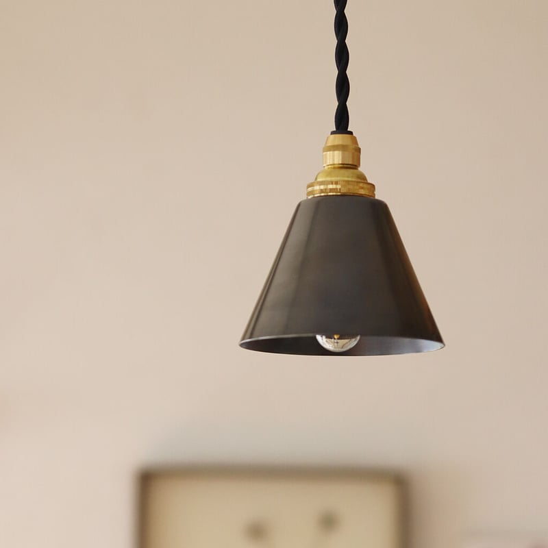 純銅の黒染カップシェードランプ E17 | WATO