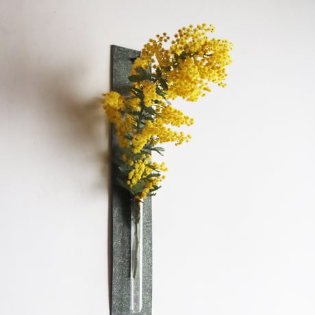 こもれび緑青壁掛け花器