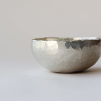 ころりとした錫の器　 [ 錫盃 ]