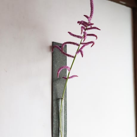 こもれび緑青壁掛け花器