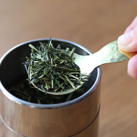 鎚目模様の真鍮茶匙