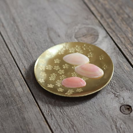 桜豆皿　[  真鍮・純銅  ]