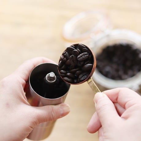 鎚目模様のコーヒーメジャー
