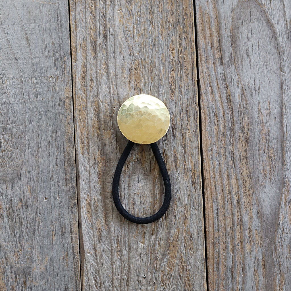 鎚目模様のヘアゴム（真鍮素地） | WATO