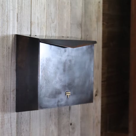銅ポスト黒染　横型　+表札　[  受注生産  ]