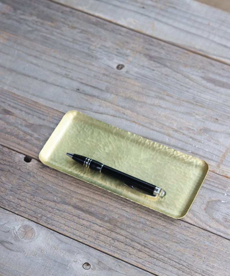 鎚目模様の長角トレー 真鍮／黒染／錫めっき | WATO