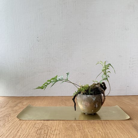 鎚目模様の角小盆 [  真鍮素地  ]