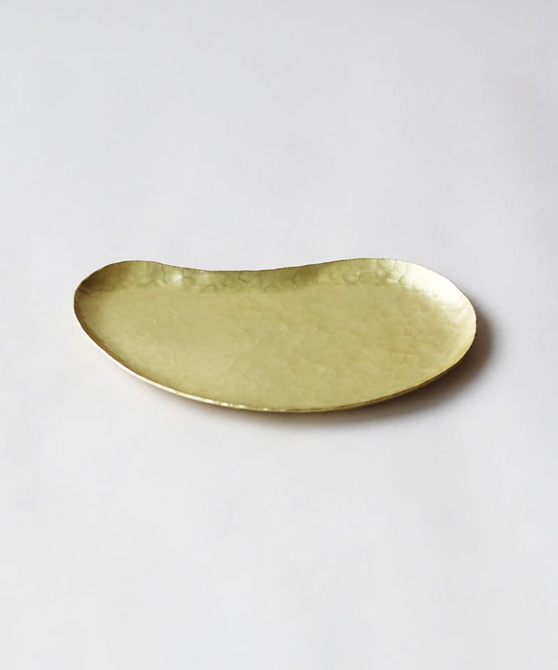 古玉製 象嵌細工 皿 細密細工 時代物 極上品 鎚目模様の勾玉平皿（真鍮） | WATO