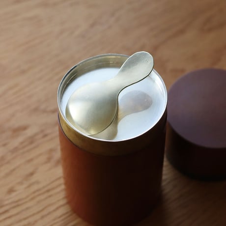 鎚目模様の真鍮茶匙