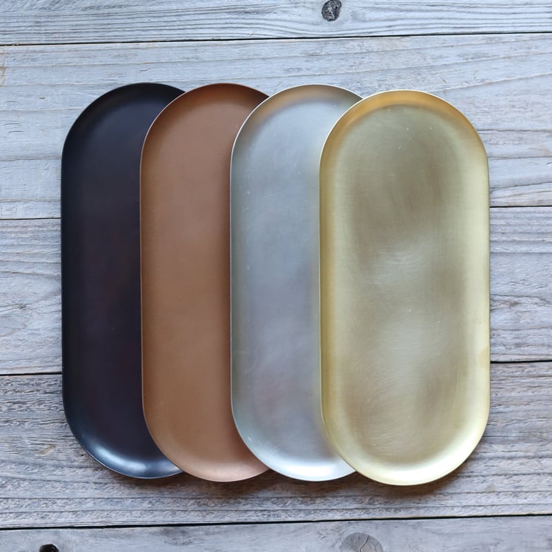 プレーン仕上げのキャッシュトレー（楕円形） | WATO