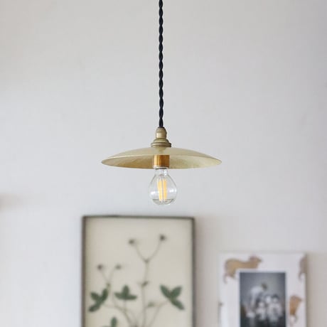 鎚目模様のシェードランプ E17 お皿型 真鍮素地φ180 | WATO