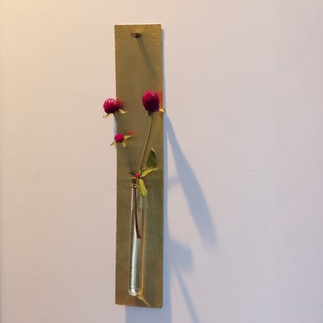 鎚目模様の壁掛け花器