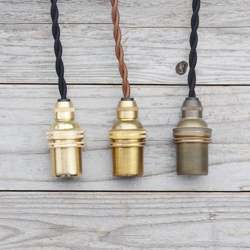 スリムなE26真鍮ソケット | WATO