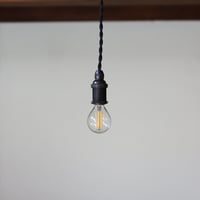 小ぶりなE17黒染ソケット