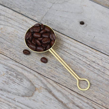 真鍮でできたコーヒーメジャー