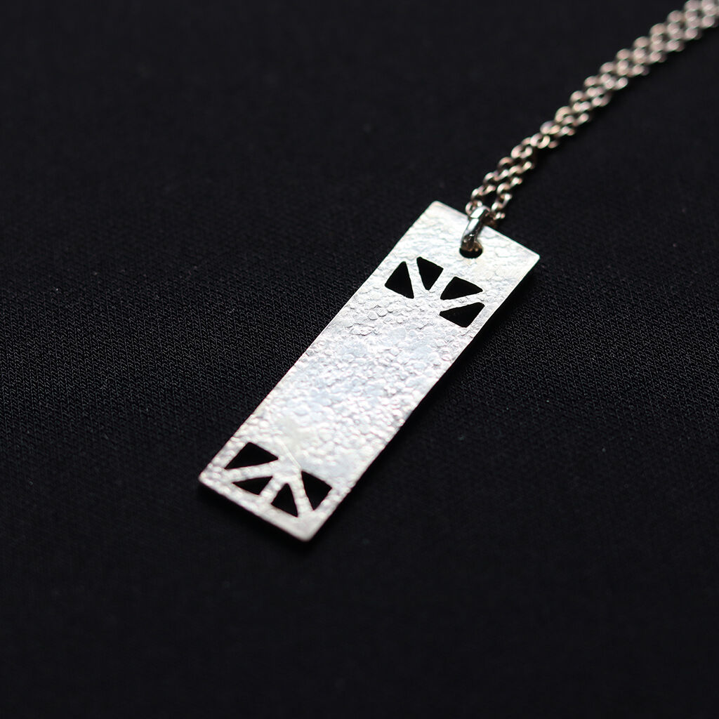 純銀製ネックレス 鍛金蒔絵 純銀ネックレス [ 三つ鱗 ] | WATO