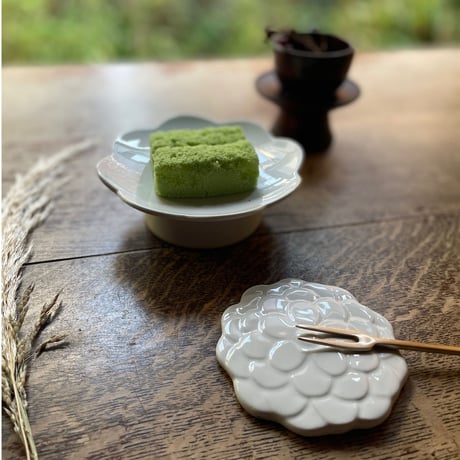佳器工房/花びら高台皿