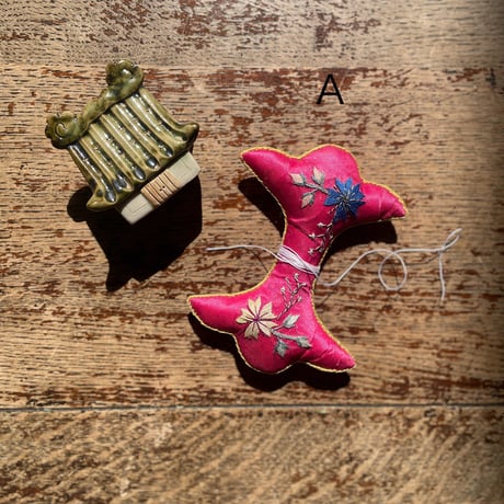 韓国の刺繍の糸巻き ヴィンテージ
