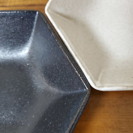 ATELIER YUJI/六角小鉢　黒