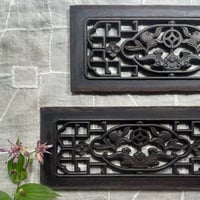 韓国の古い門・窓飾り コウモリ