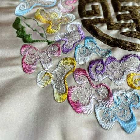 韓国の刺繍座布団カバー ヴィンテージ