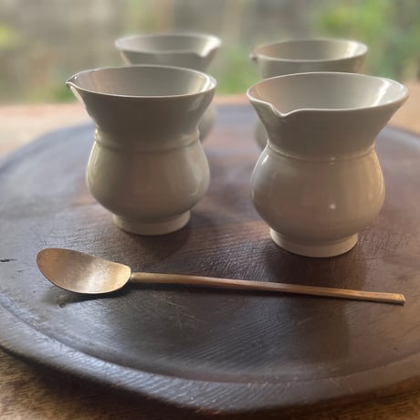 李灯りとんさんの両班のコーヒーカラフェ