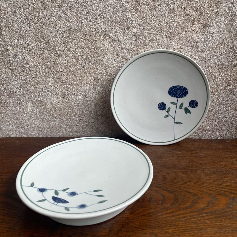 Yeogi-Damki 高台皿/中サイズ/マット | hapun