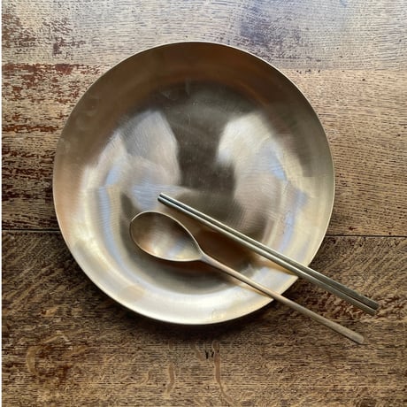 韓国の真鍮の丸い大皿 ヴィンテージ