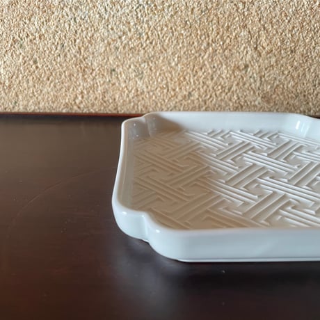 張勲成工房/万字紋様四角皿