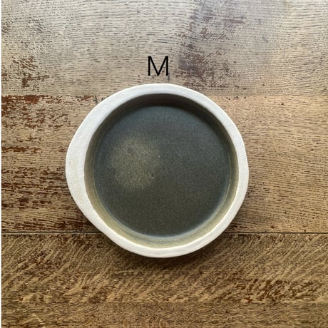 hapun pottery ナチュラル変形シリーズ リムプレート丸 グリーン