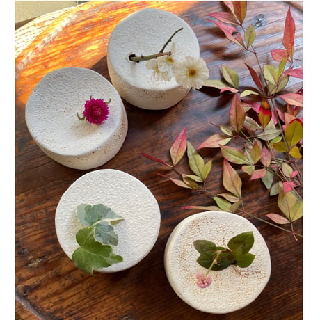 hapun pottery / 一輪挿し 白い月