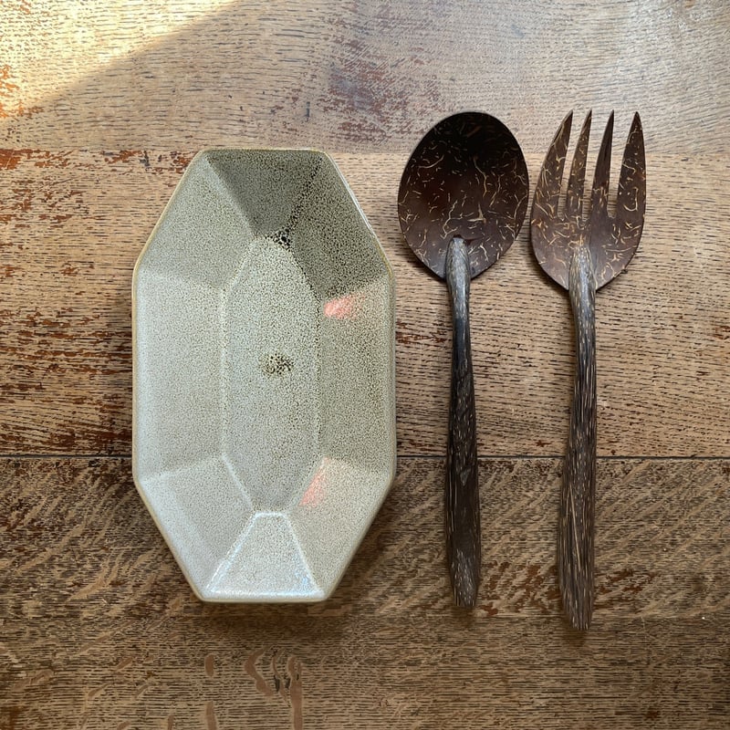 モダンな八角皿 四色 | hapun