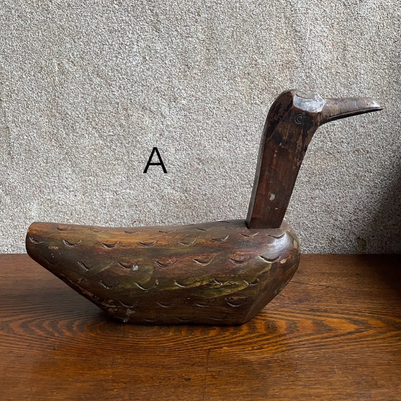 韓国木彫りの民芸品　鳥の蓋物 韓国木彫りの民芸品 鳥の蓋物