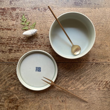 Yeogi-Damki/ 蓋にもなるお皿 福/マット