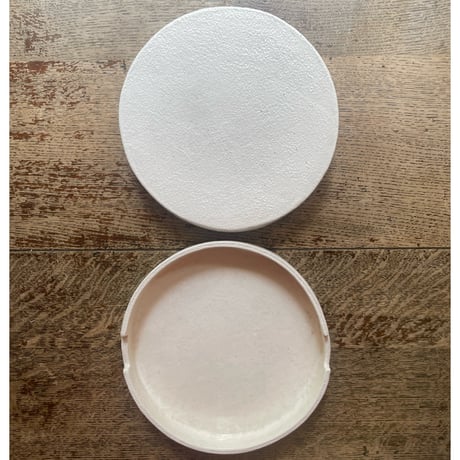 hapun pottery/ 高台皿ソルギ 白