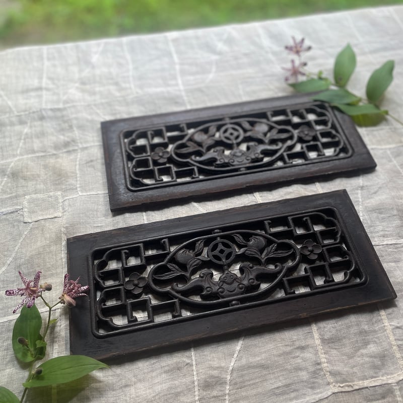 ④古い飾り 大皿□赤絵角皿 玩 窓牡丹図 花唐草 扇絵