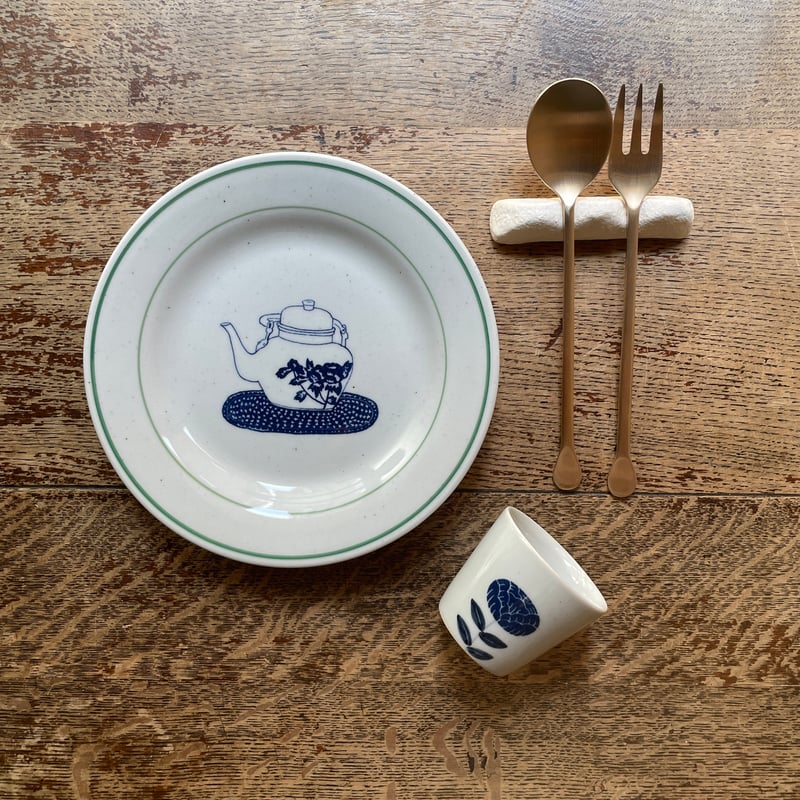 Yeogi-Damki/ヨギダムギ/お皿 ソバン柄と急須柄 | hapun