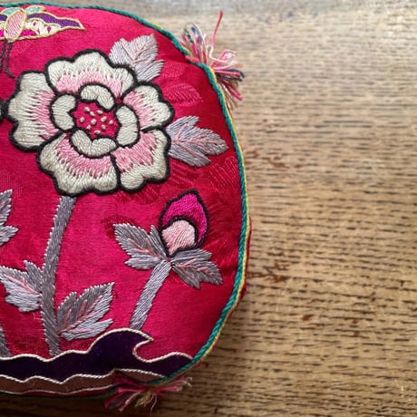 韓国の刺繍針山 アンティーク