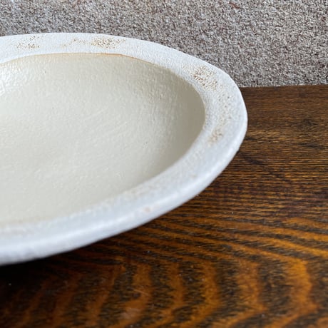 hapun pottery/パスタ・カレー皿  黒とオフホワイト変形シリーズ