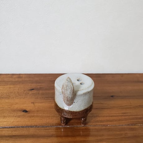 佳器工房/キツネ花器