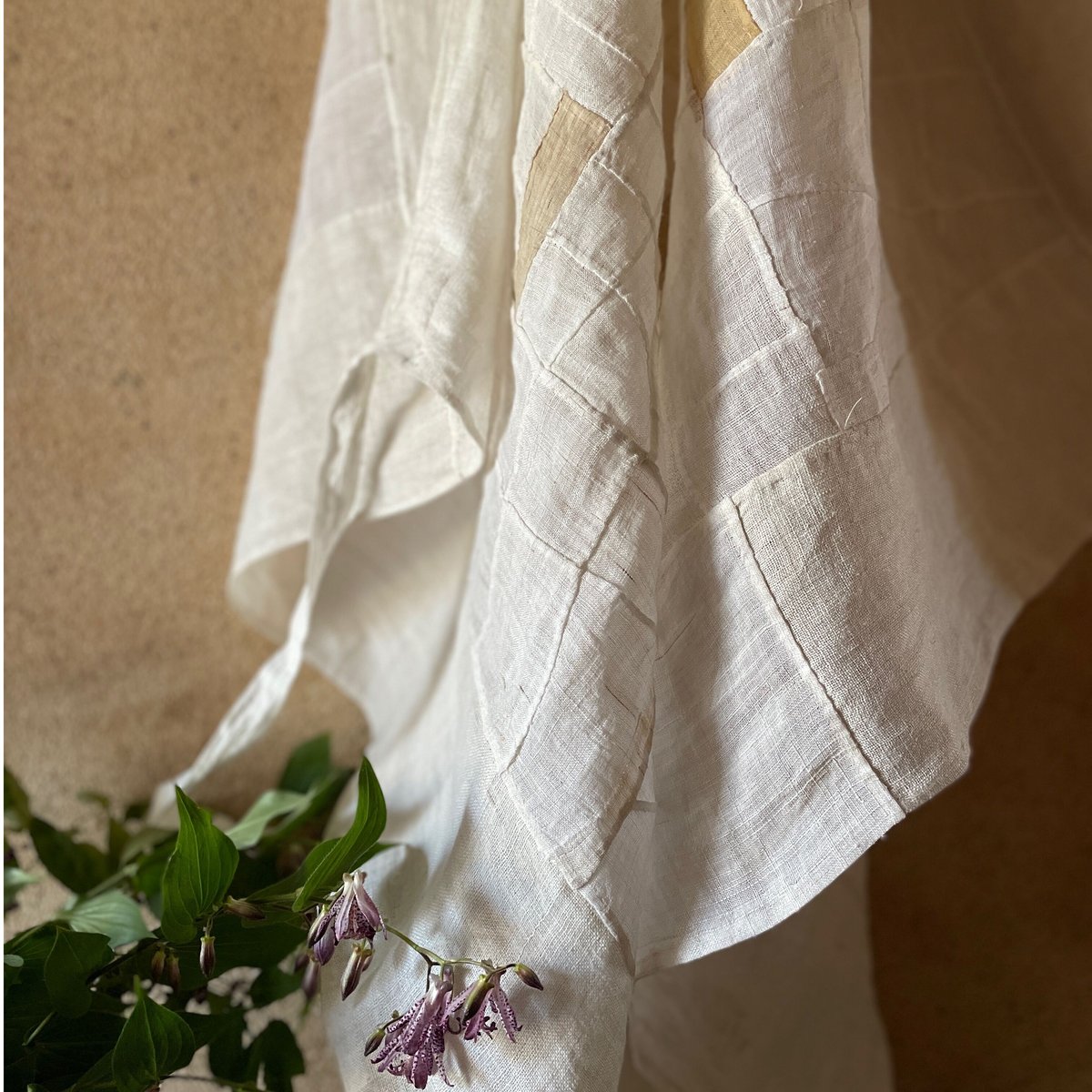 薄ベージュと生成色」麻ポジャギ