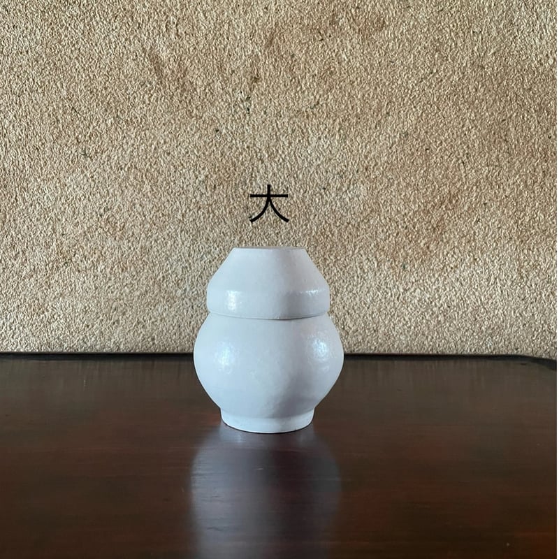 李灯りとんさんの塩壺 小と大 | hapun