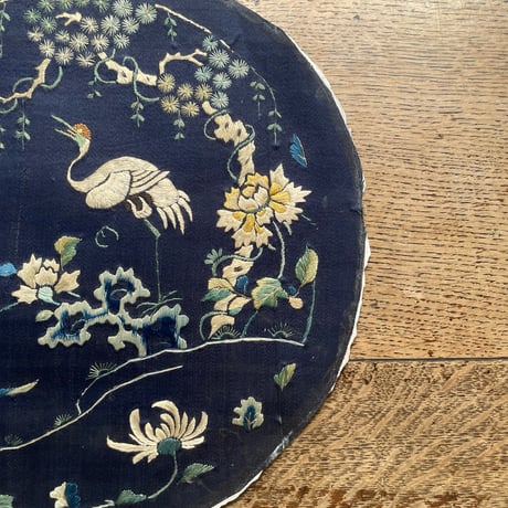 韓国の手刺繍の枕飾り 丸 アンティーク