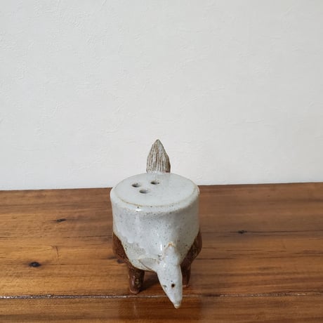 佳器工房/キツネ花器