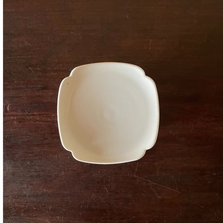 佳器工房/四角高台皿